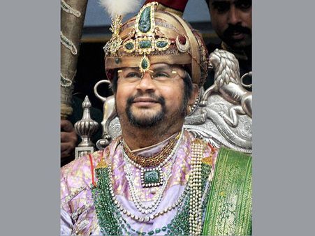 Mysuru observes 1st death anniversary of Srikantadatta Narasimharaja Wadiyar