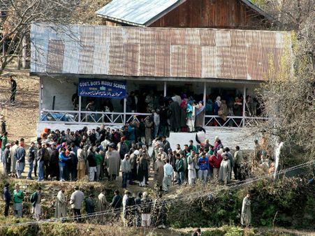 J&K: Tight security in border areas for December 20 polling