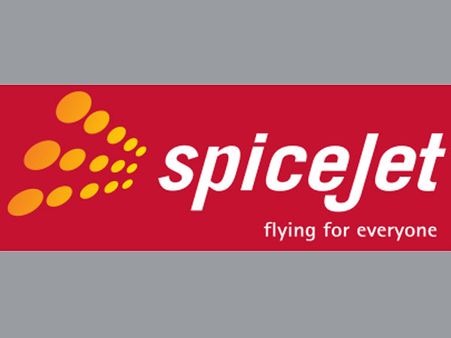 SpiceJet resumes operations after being grounded on fuel issue