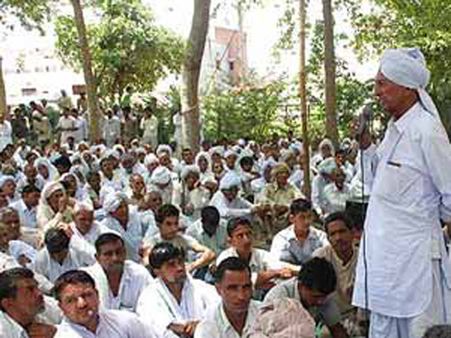 Sarv khap demands ban on same gotra marriages