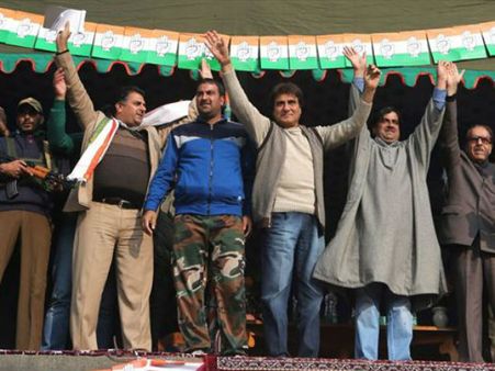 'Congress in touch with PDP to keep BJP at bay in J&K'