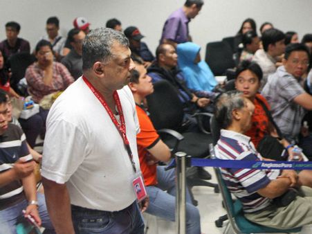 My heart filled with sadness, AirAsia CEO says after spotting of debris