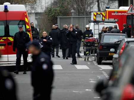 Paris attack: One suspect surrenders