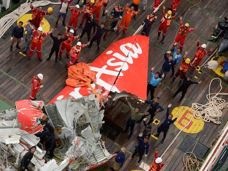 AirAsia jet's 2nd black box retrieved,to be analysed for leads