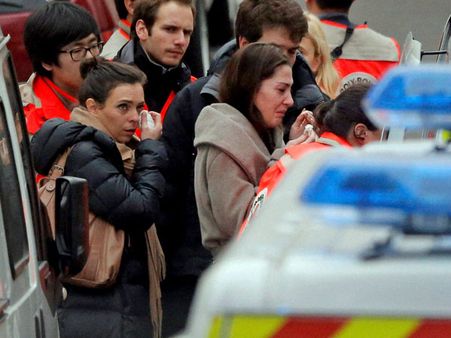 French watchdog asks: Did TV stations endanger hostages?