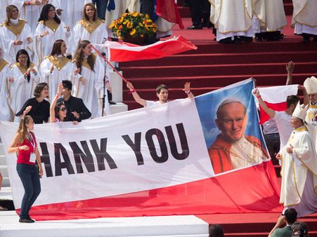 Pope: Catholics don't have to breed 'like rabbits'