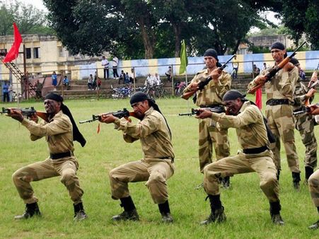 Bihar: Maoists threaten to blow up railway tracks, seek Rs 1 crore as levy