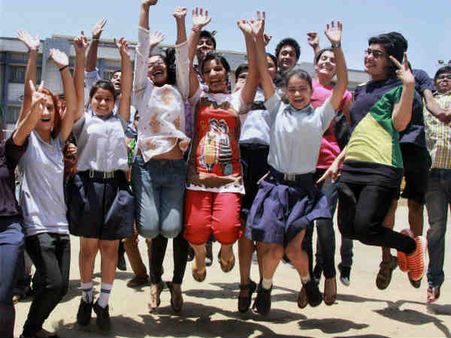 Girls outperform boys in academic achievements globally, says research