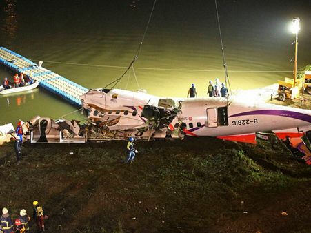 Toll in Taiwan plane crash rises to 31
