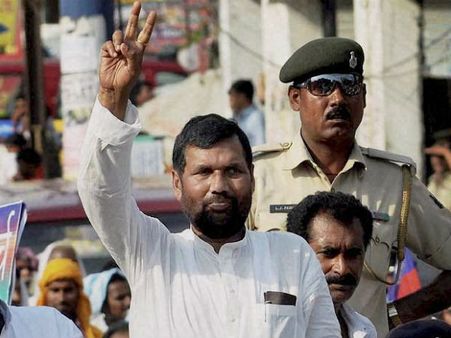Paswan says NDA will fight Bihar polls under Modi