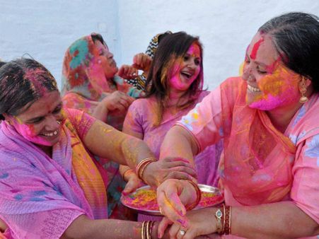 Special three-day Holi celebrations for Vrindavan widows