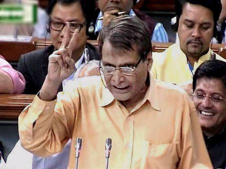 'Hindu gods wont forgive Railway Min for neglecting Uttarakhand: Congress