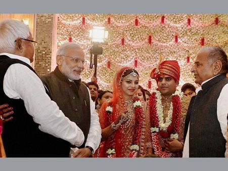 When PM Modi shook hands with Nitish Kumar: A rare photo op at wedding reception of Lalu's daughter