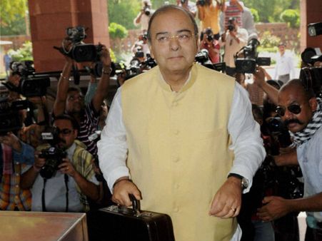 No change in IT slabs but higher deductions: What Budget 2015 offers to salaried class