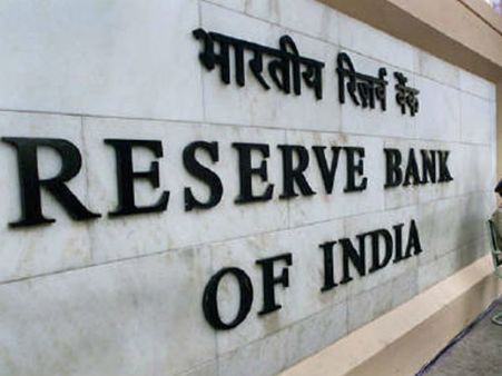 Further rate cuts of up to 1% expected in 2015: Experts