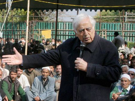 Sayeed's recent comments tantamount to treason: Shiv Sena