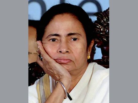 Saradha Scam: TMC gets CBI notice, Mamata's paintings under scanner