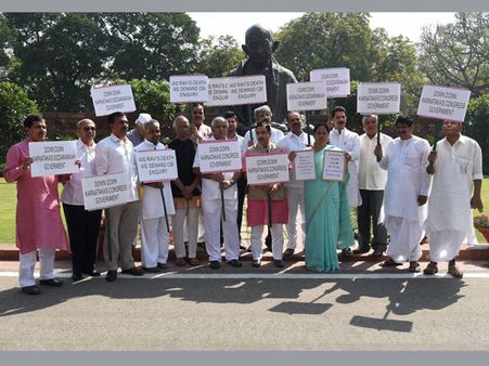 IAS officer's death: K'taka BJP MPs protest outside Parliament