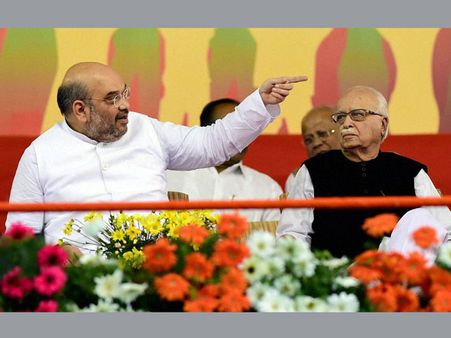 Why did LK Advani refuse to speak at BJP's national executive meet?
