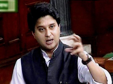 Sand mafia rules the roost in MP: Jyotiraditya Scindia
