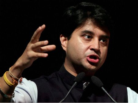 Sand mafia rules the roost in MP: Jyotiraditya Scindia