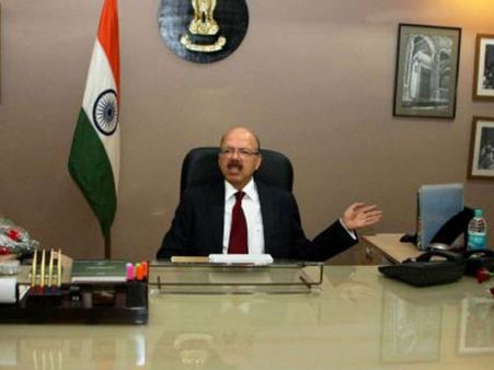 Nasim Zaidi takes over as new CEC