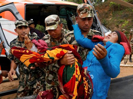 Nepal quake toll rises to 6,624