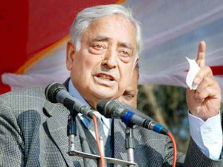 Hoisting of Pak flags in J&K: CM Mufti promises action against Geelani