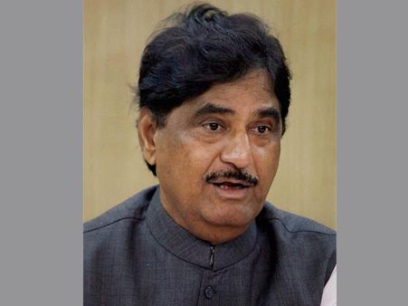 Munde's dream rail project cleared on death anniversary eve