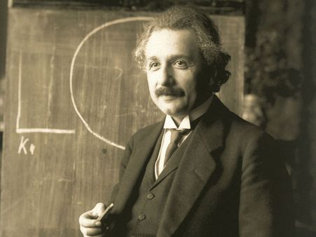 Einstein’s letters on ‘Hitler-insanity’ up for auction tomorrow