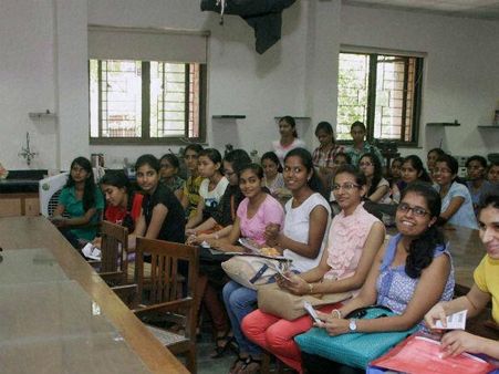 Over 400 DU final-year students fail Sociology exam, cry foul