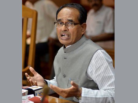 I ordered probe into Vyapam scam: Chouhan