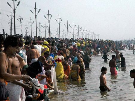 'Kumbh Mela': Sadhus meet to discuss lodging facility