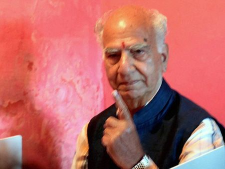 Stand by what I wrote: Shanta Kumar on Vyapam scam