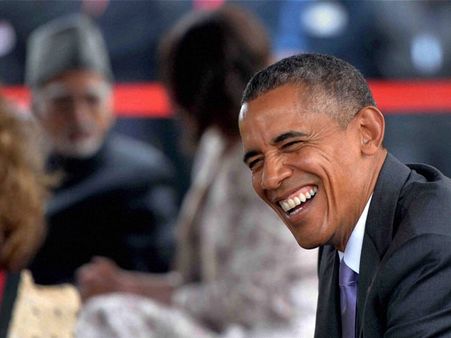 Obama celebrates 54th birthday at a restaurant