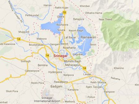Two guerrillas, gunned down in Kashmir