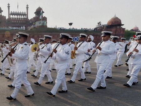 21 Gun salutes, 700 NCC cadets, Narendra Modi's second I-Day no less special