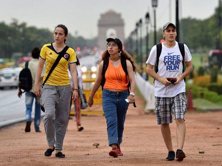 5.89 lakh foreign tourists visited India in August