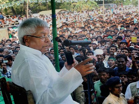 RJD authorises Lalu to select candidates, talk to allies