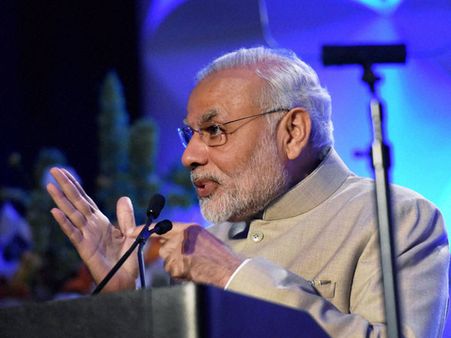 Narendra Modi takes a swipe at Congress, Vadra in San Jose