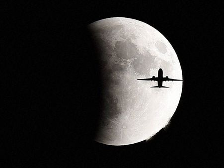 Moon comes close to earth; India to miss total lunar eclipse