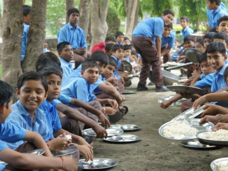 School kids to get allowance if midday meal not provided
