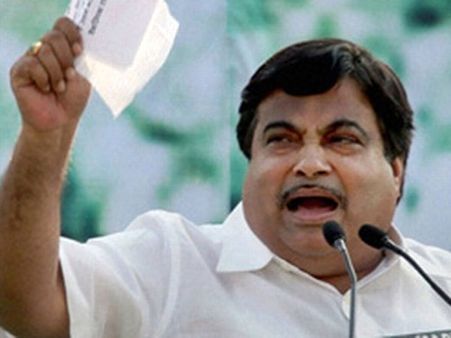 At least PM not being blamed for Mecca stampede: Nitin Gadkari
