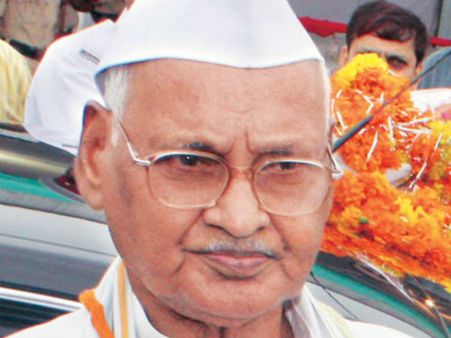 MP Governor calls for journalism of courage