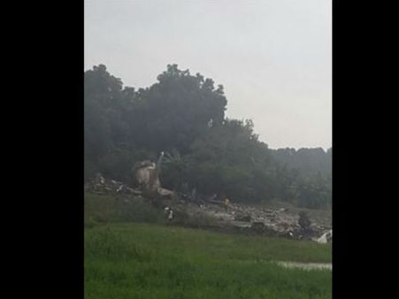 Witnesses: Baby survived S Sudan plane crash in man's arms