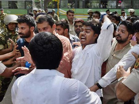 Tipu Jayanthi- Inquiry will be set up to probe VHP activist's death