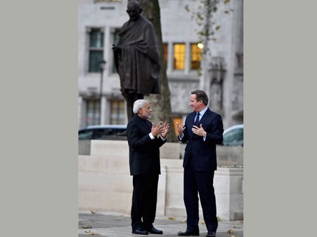 Modi raises student visa issue with Cameron