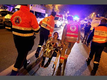 France hits back, striking IS in Syria after Paris carnage