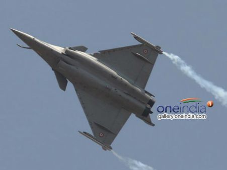 French planes strike IS stronghold in Syria