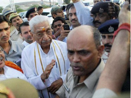 Twitteratti mourns Ashok Singhal's death: The Engineer turned Hindutva warrior